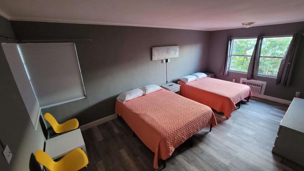 Travel Inn Fort Pierce Exteriör bild