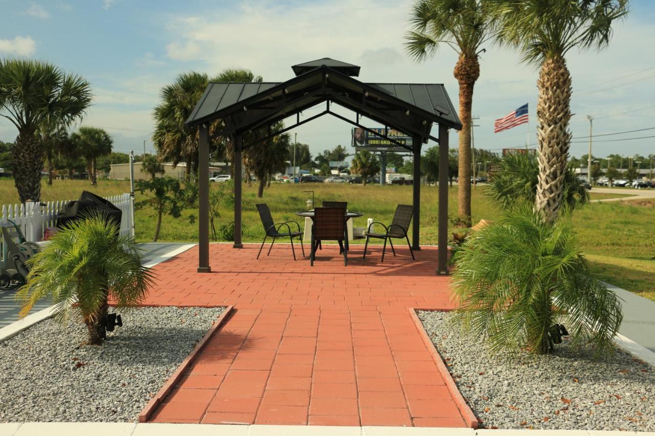 Travel Inn Fort Pierce Exteriör bild